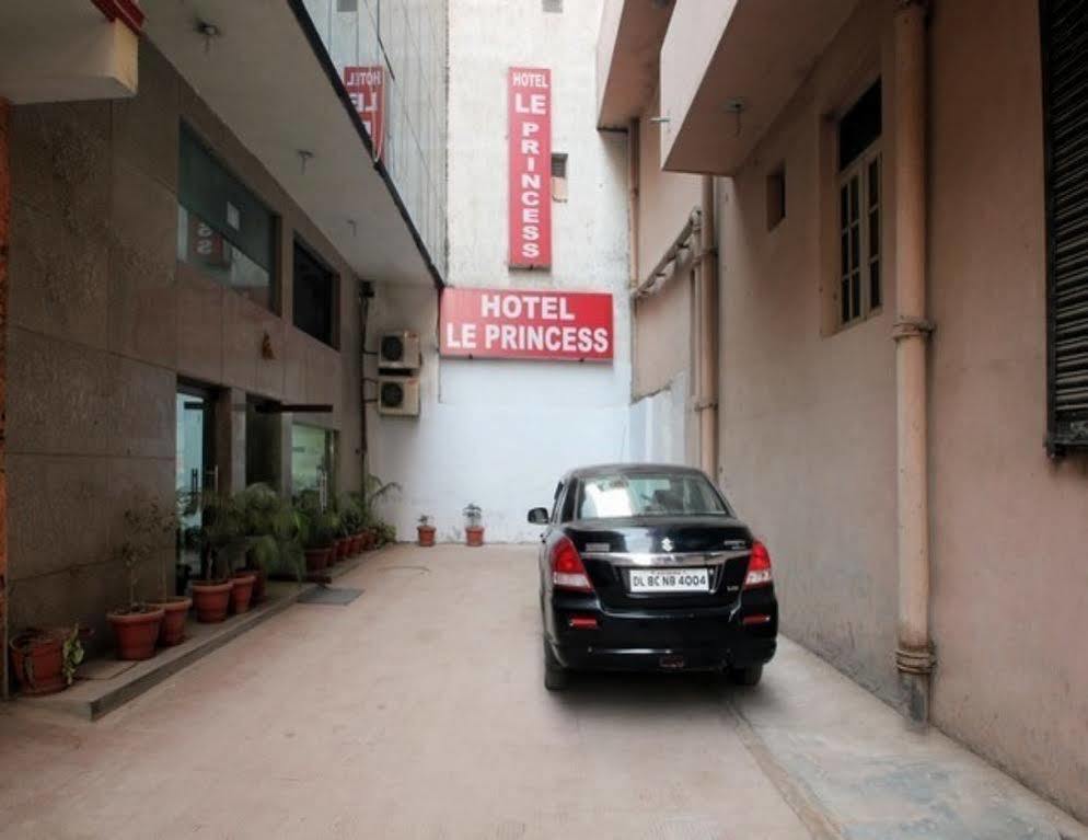 Hotel Le Princess @ Airport Nova Deli Exterior foto